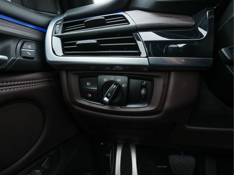 BMW X5 (Plug-In) xDrive40e M-Sportpack iPerformance High Executive Aut. *PANO | LEATHER | FULL-LED | MEMORY-PACK | BLINDSPOT | CAMERA | HIFI-SOUND | NAVI-FULLMAP | SHIFT-PADDLES | PRIVACYGLASS | ECC | HEAD-UP | PDC | CRUISE | 20''ALU*