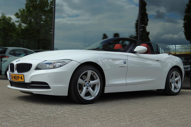 BMW Z4 - ROADSTER SDRIVE23I EXECUTIVE AUT. *ORIG. NL - NAP*| LEDER | XENON | KEY-LESS | CRUISE | NAVI