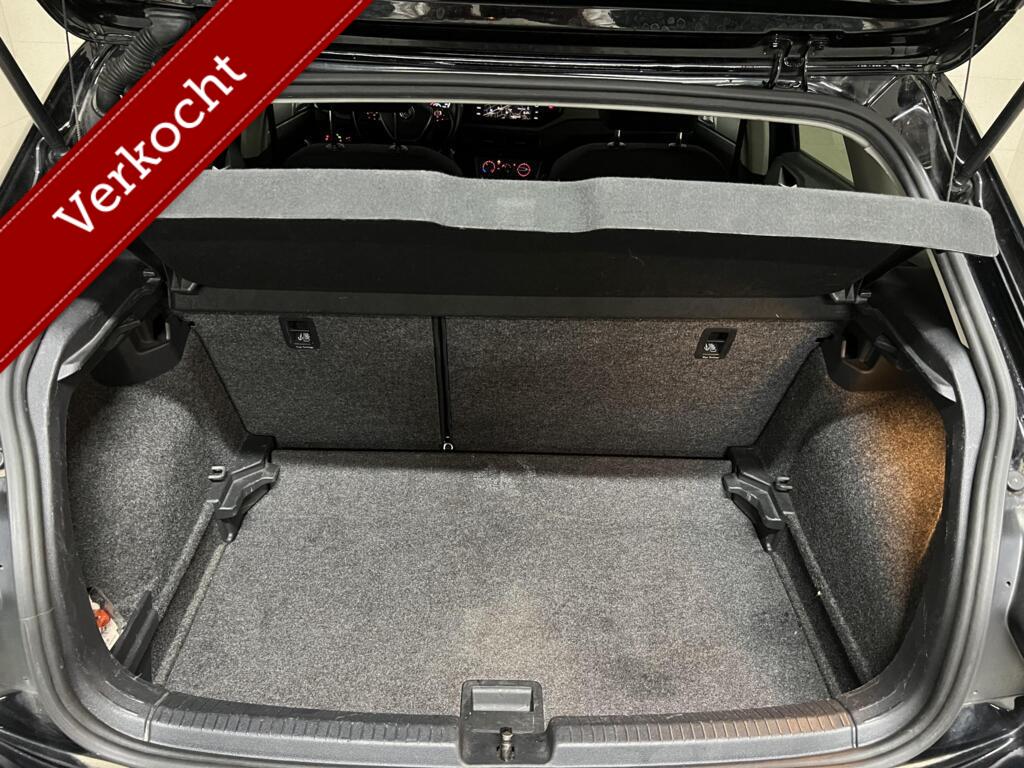 Volkswagen Polo 1.0 TSI CarPlay Navi ACC Airco LM Velgen NAP