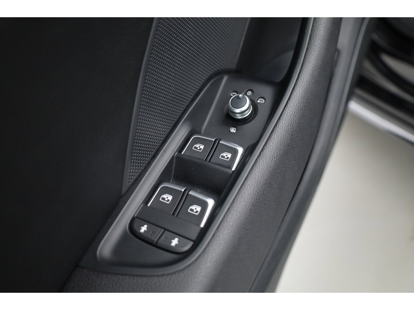 Audi A3 Sportback 35 TFSI S-Line Competition | Virt. Cockpit | Cruise Contr. | Standkachel | B&O | Trekhaak | Stoelverw. | Keyless