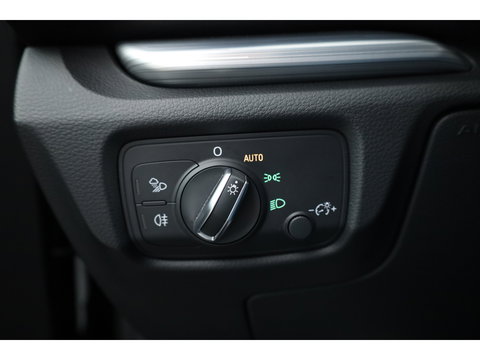 Audi A3 Sportback 35 TFSI S-Line Competition | Virt. Cockpit | Cruise Contr. | Standkachel | B&O | Trekhaak | Stoelverw. | Keyless