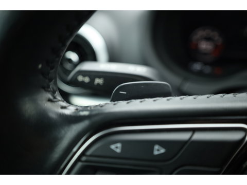 Audi A3 Sportback 35 TFSI S-Line Competition | Virt. Cockpit | Cruise Contr. | Standkachel | B&O | Trekhaak | Stoelverw. | Keyless