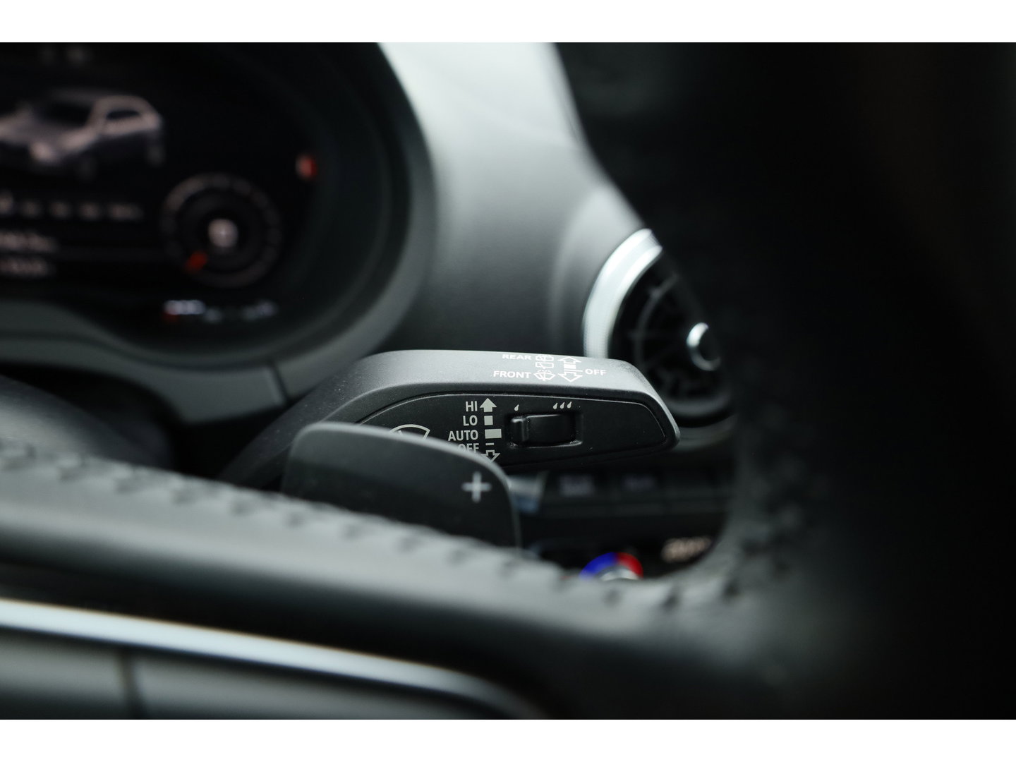 Audi A3 Sportback 35 TFSI S-Line Competition | Virt. Cockpit | Cruise Contr. | Standkachel | B&O | Trekhaak | Stoelverw. | Keyless