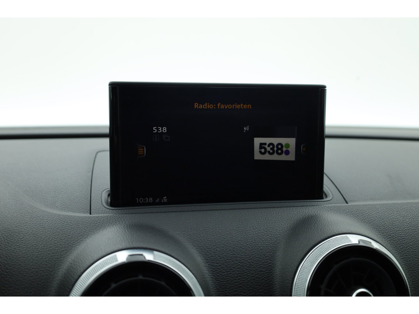 Audi A3 Sportback 35 TFSI S-Line Competition | Virt. Cockpit | Cruise Contr. | Standkachel | B&O | Trekhaak | Stoelverw. | Keyless