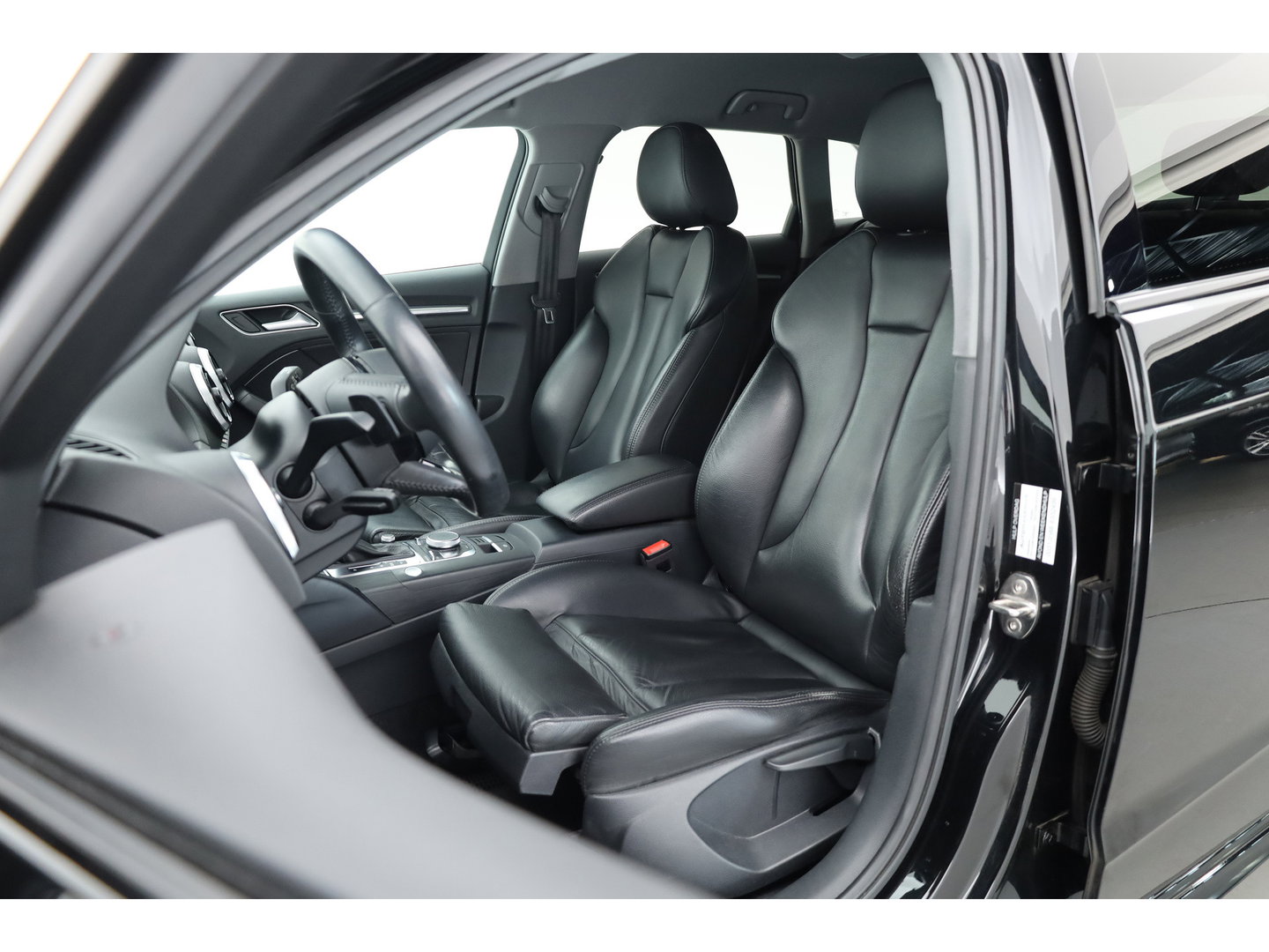 Audi A3 Sportback 35 TFSI S-Line Competition | Virt. Cockpit | Cruise Contr. | Standkachel | B&O | Trekhaak | Stoelverw. | Keyless