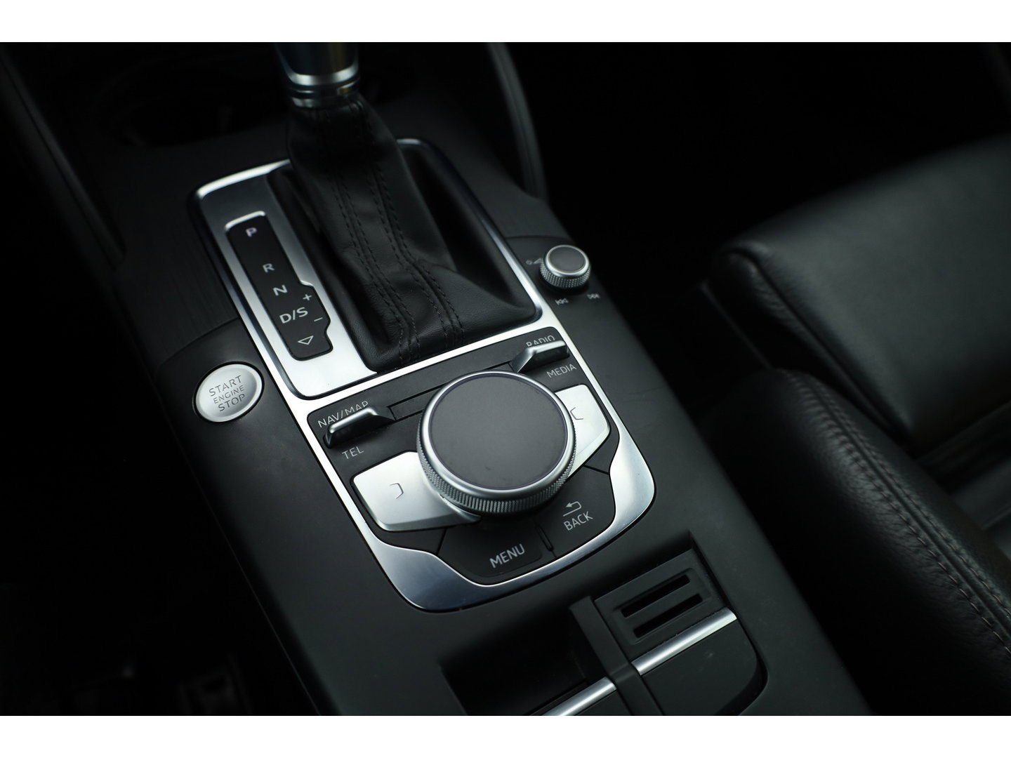 Audi A3 Sportback 35 TFSI S-Line Competition | Virt. Cockpit | Cruise Contr. | Standkachel | B&O | Trekhaak | Stoelverw. | Keyless