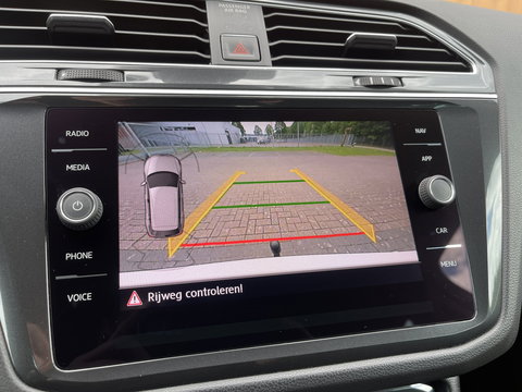 Volkswagen Tiguan 1.4 TSI ACT Comfortline Business R | Apple Carplay | Android Auto | Lane Assist | Park Assist | Achteruitrijcamera | Trekhaak |