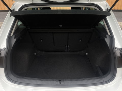 Volkswagen Tiguan 1.4 TSI ACT Comfortline Business R | Apple Carplay | Android Auto | Lane Assist | Park Assist | Achteruitrijcamera | Trekhaak |