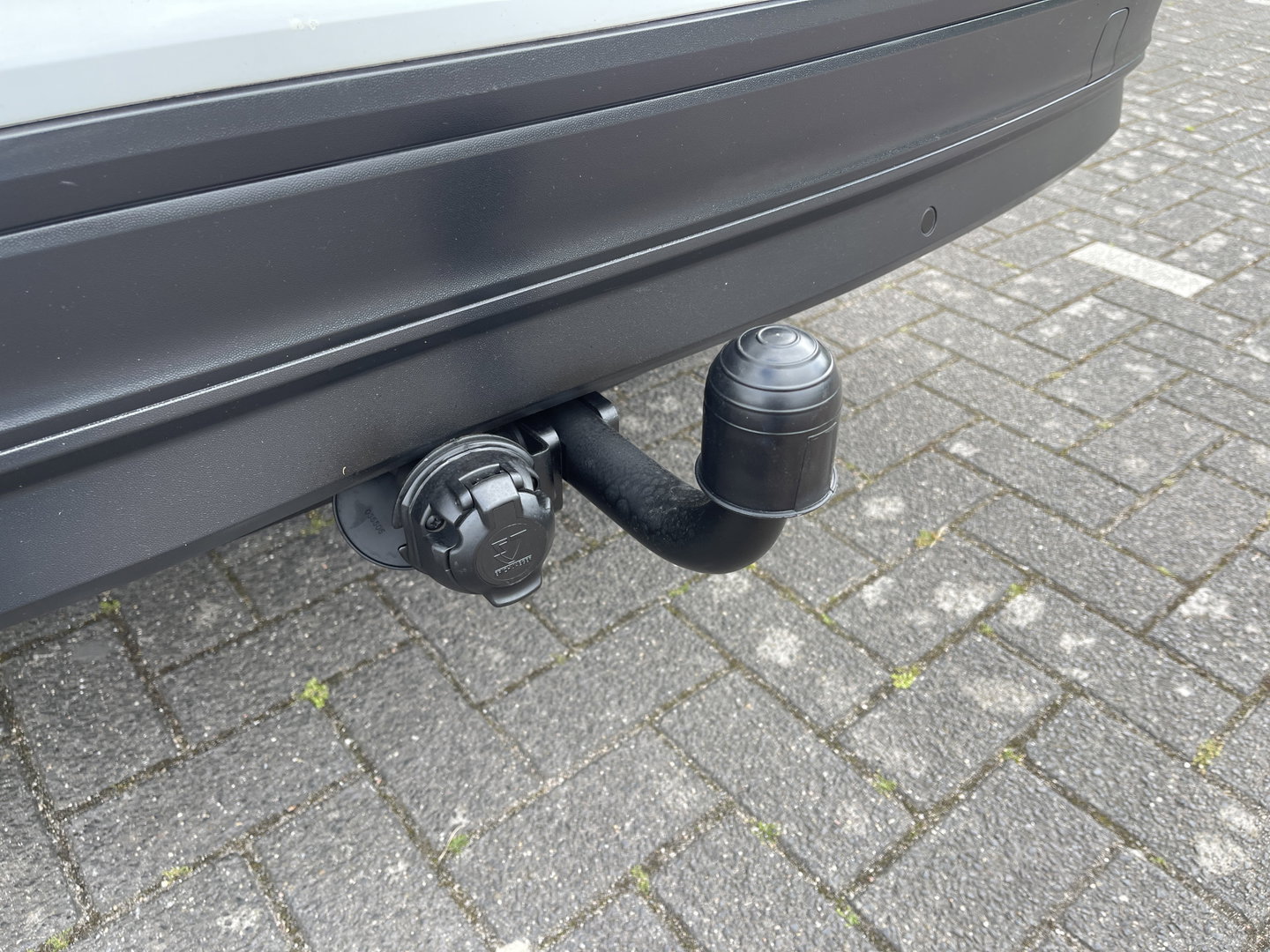 Volkswagen Tiguan 1.4 TSI ACT Comfortline Business R | Apple Carplay | Android Auto | Lane Assist | Park Assist | Achteruitrijcamera | Trekhaak |