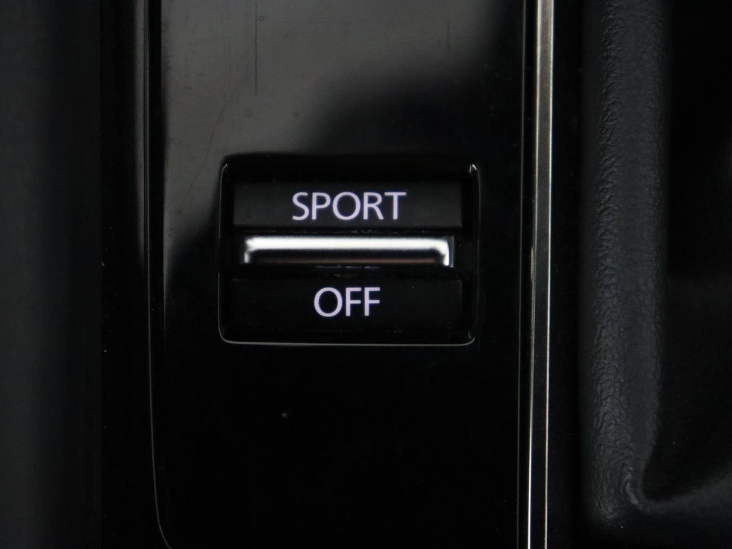 Mazda 3 2.0 e-SkyActiv-X M Hybrid 186 Comfort | Stoelverwarming | Head-Up | Adaptive cruise | Carplay | Camera | Full LED | Navigatie | Climate control | Stuurverwarming | Side Assist