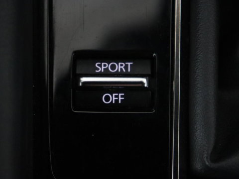Mazda 3 2.0 e-SkyActiv-X M Hybrid 186 Comfort | Stoelverwarming | Head-Up | Adaptive cruise | Carplay | Camera | Full LED | Navigatie | Climate control | Stuurverwarming | Side Assist