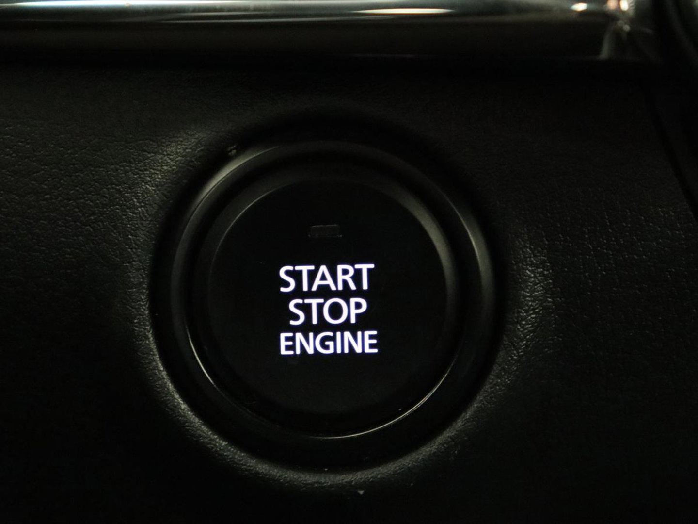 Mazda 3 2.0 e-SkyActiv-X M Hybrid 186 Comfort | Stoelverwarming | Head-Up | Adaptive cruise | Carplay | Camera | Full LED | Navigatie | Climate control | Stuurverwarming | Side Assist