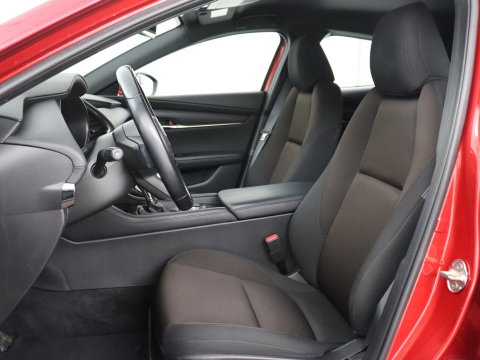 Mazda 3 2.0 e-SkyActiv-X M Hybrid 186 Comfort | Stoelverwarming | Head-Up | Adaptive cruise | Carplay | Camera | Full LED | Navigatie | Climate control | Stuurverwarming | Side Assist