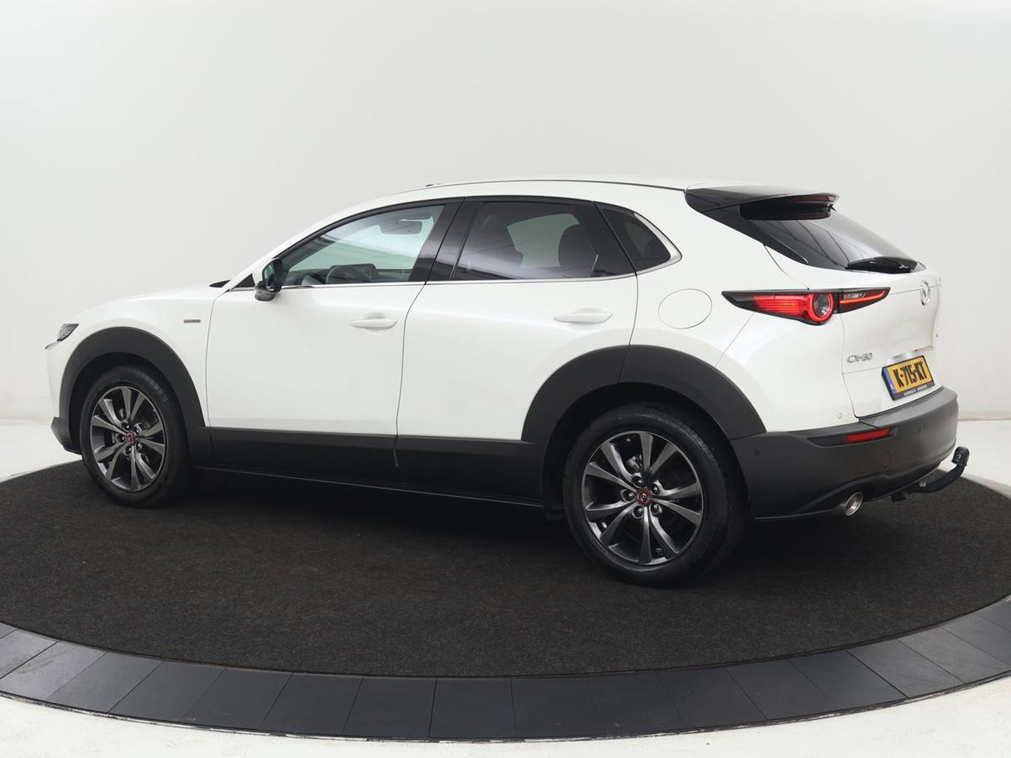 Mazda CX-30 2.0 e-SkyActiv-X M Hybrid 100th Anniversary Edition | Schuifdak | Leder | Trekhaak | 360 Camera | Stoelverwarming | Carplay | Adaptive cruise | Keyless | Head-Up | Bose Sound | Full LED