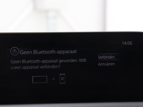 Mazda CX-30 2.0 e-SkyActiv-X M Hybrid 100th Anniversary Edition | Schuifdak | Leder | Trekhaak | 360 Camera | Stoelverwarming | Carplay | Adaptive cruise | Keyless | Head-Up | Bose Sound | Full LED