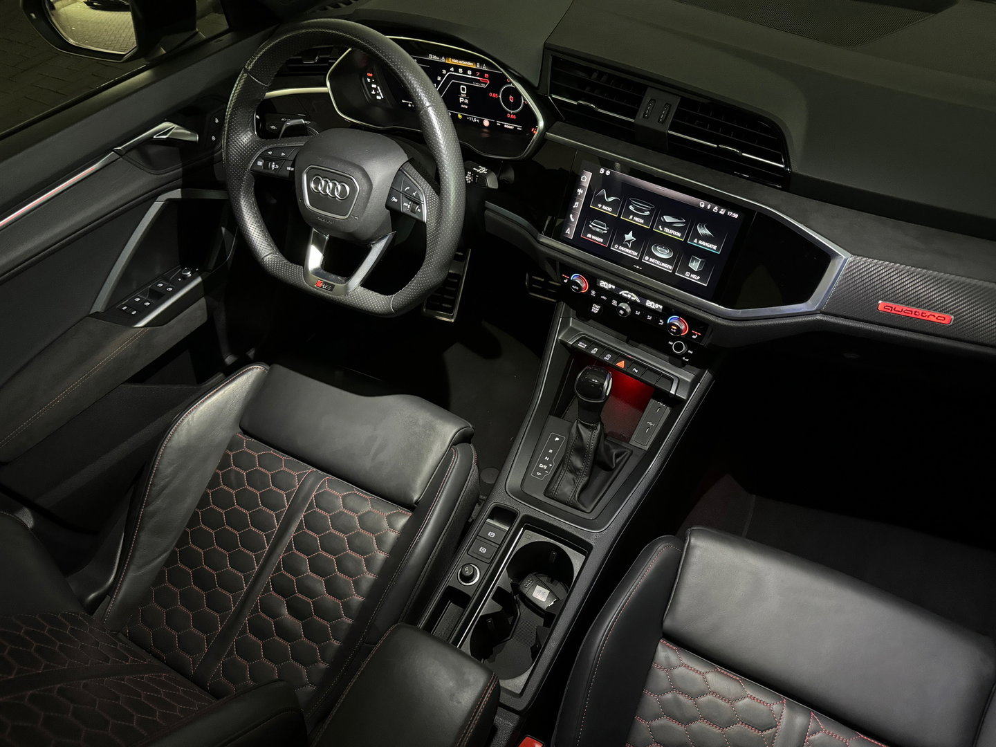 Audi RSQ3 Sportback 2.5 TFSI Pano|SONOS|RS Seat|Keyless|360Cam