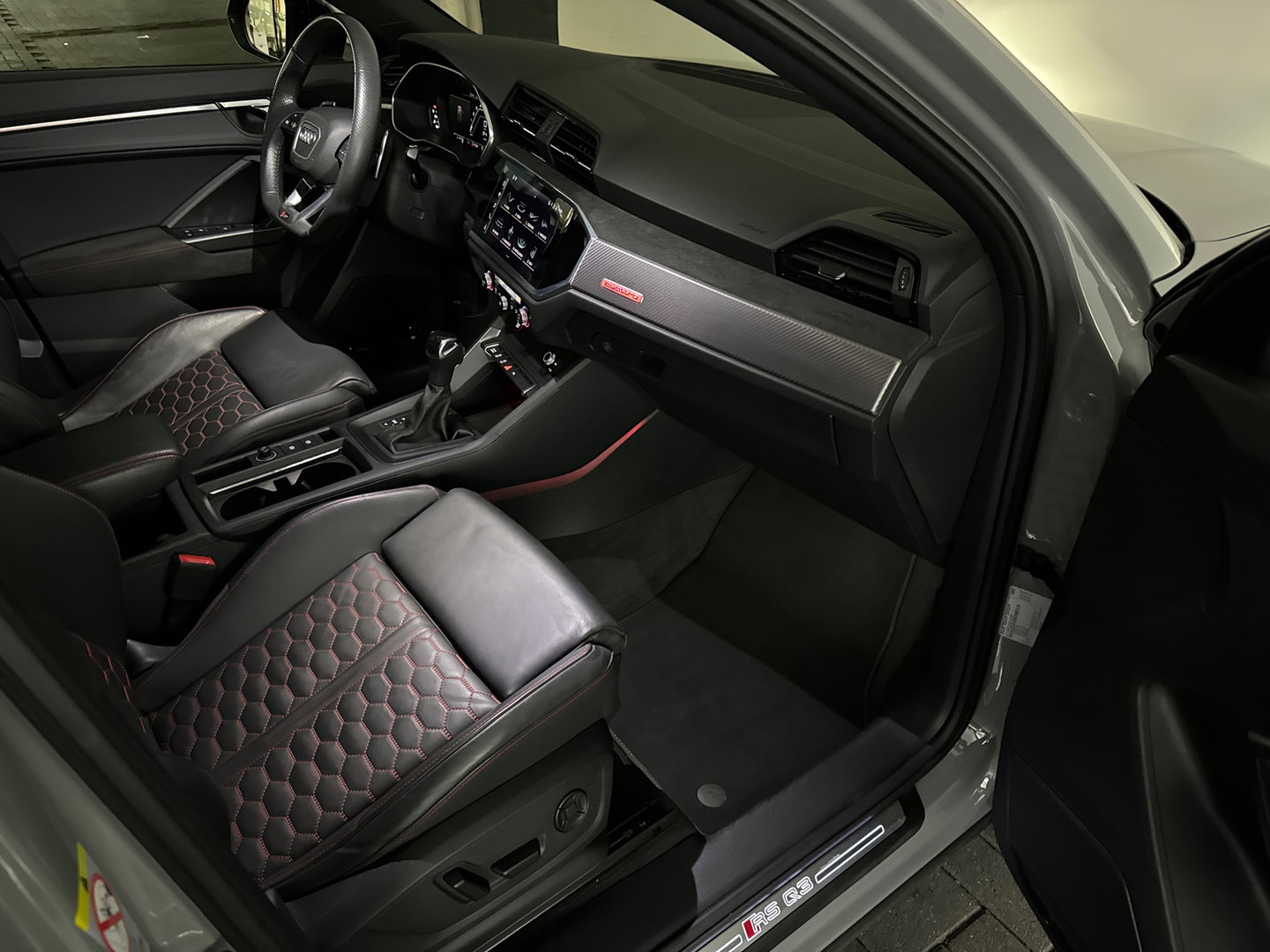 Audi RSQ3 Sportback 2.5 TFSI Pano|SONOS|RS Seat|Keyless|360Cam