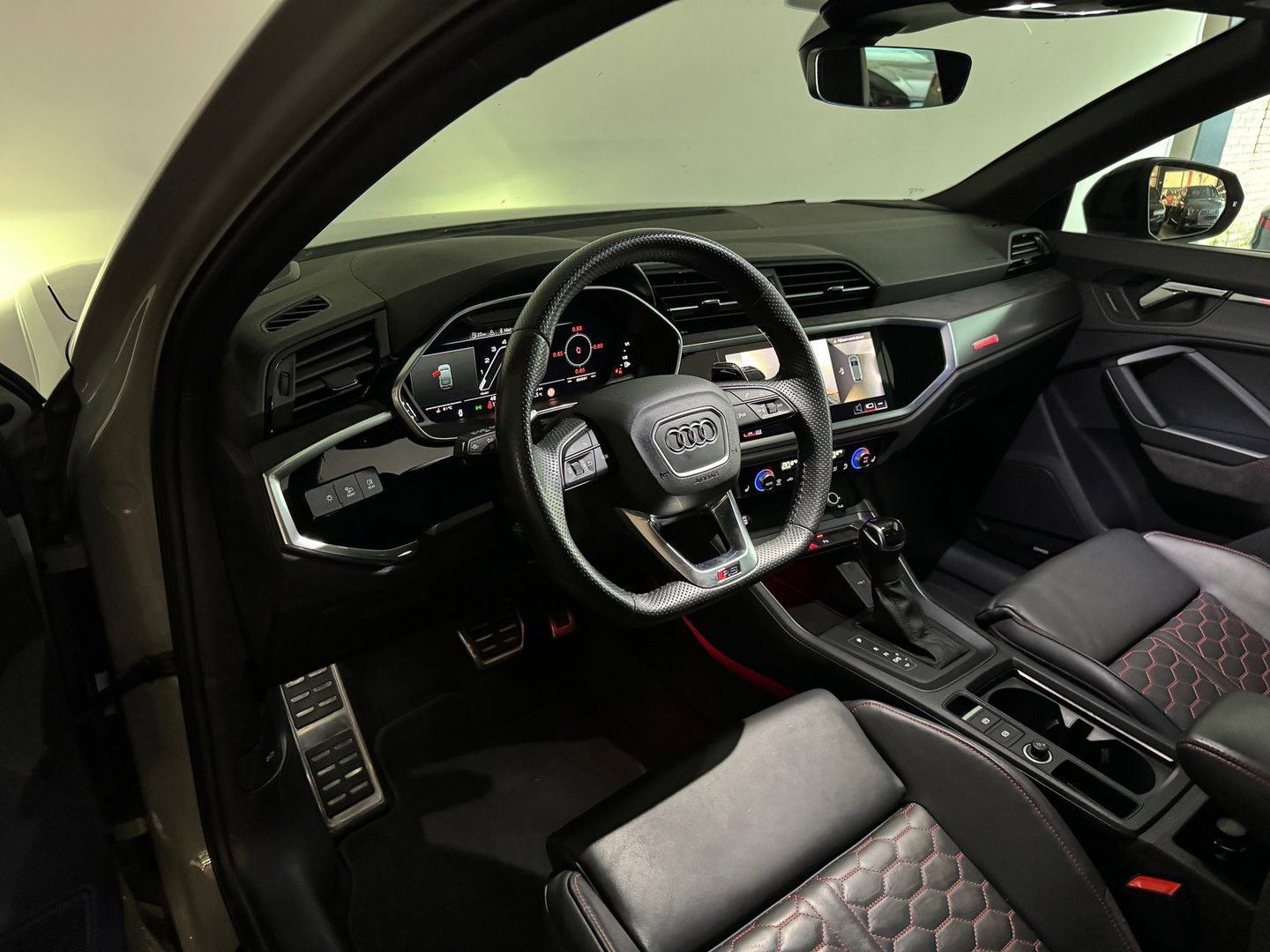 Audi RSQ3 Sportback 2.5 TFSI Pano|SONOS|RS Seat|Keyless|360Cam