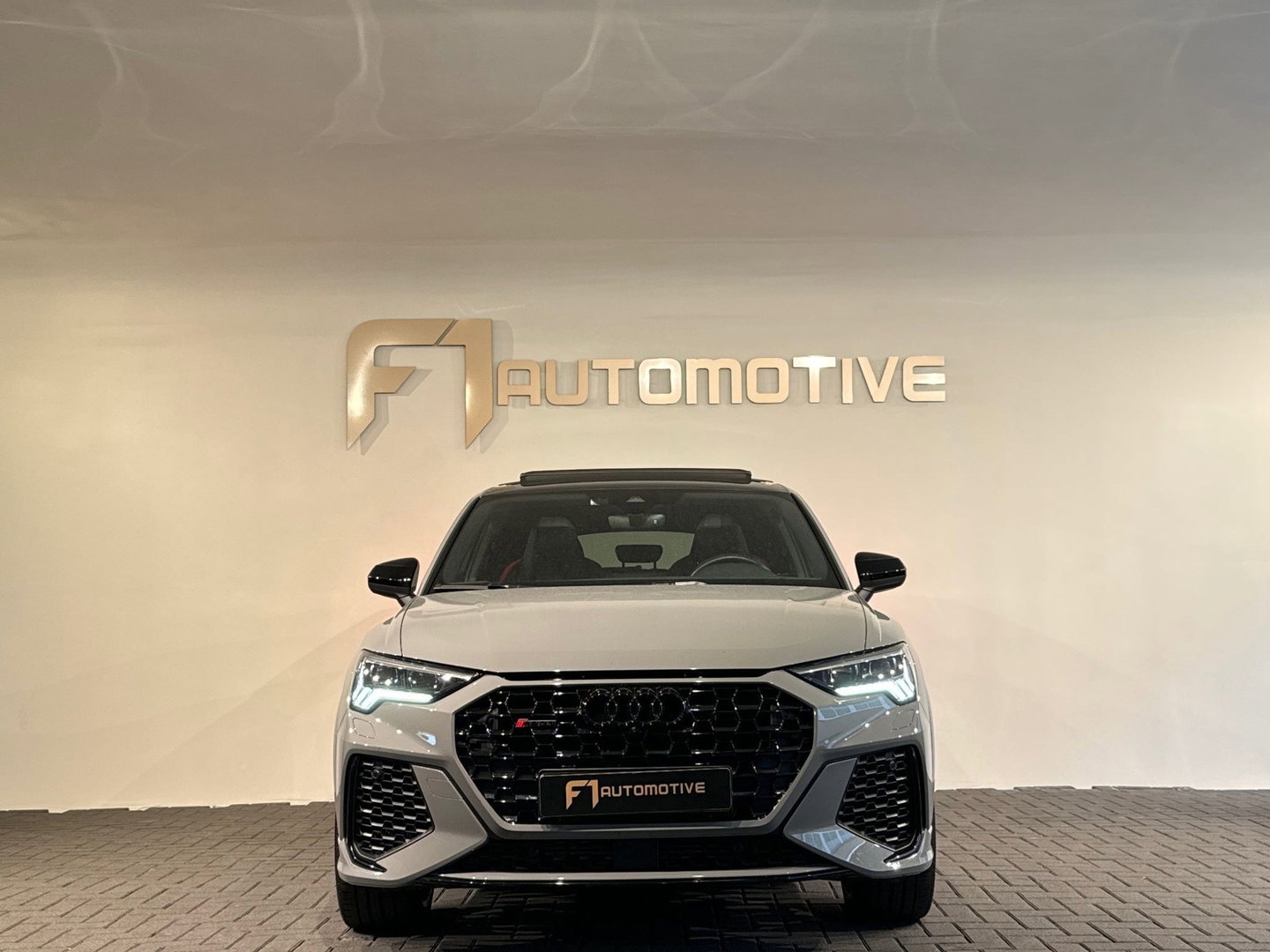 Audi RSQ3 Sportback 2.5 TFSI Pano|SONOS|RS Seat|Keyless|360Cam