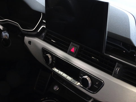 Audi A4 Avant 35 TFSI 150PK automaat / S-line / LED / Facelift *NAP*
