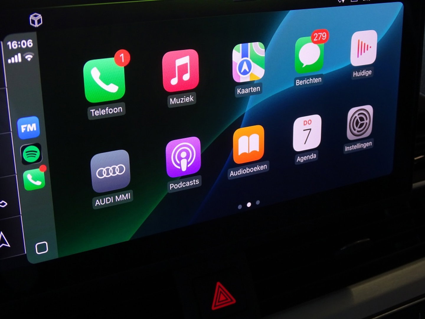 Audi A4 Avant 35 TFSI 150PK automaat / S-line / LED / Facelift *NAP*