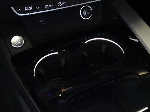 Audi A4 Avant 35 TFSI 150PK automaat / S-line / LED / Facelift *NAP*