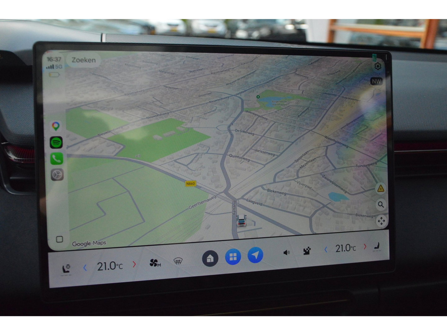 Lynk & Co 08 More | 200km elektrisch rijbereik | Massage | Panoramadak | 360° Camera | Apple CarPlay |