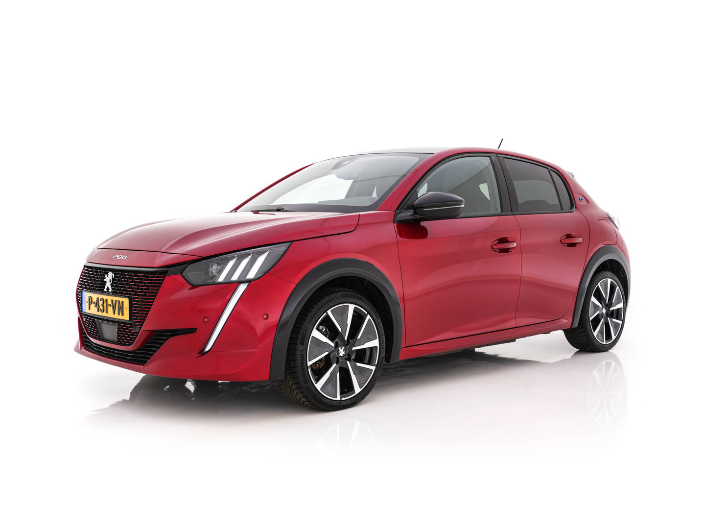 Peugeot e-208 EV GT Pack 50 kWh [ 3-Fase-11kW ] {SOH-88%] (INCL-BTW) *HEATPUMP | FULL-LED | DIGI-COCKPIT | BLINDSPOT | CAMERA | LEATHER-ALCANTARA | AMBIENTLIGHT | NAVI-FULLMAP | LANE-ASSIST | KEYLESS | DAB | CCS-FASTLOADER | HEATED-SPORTSEATS | PRIV