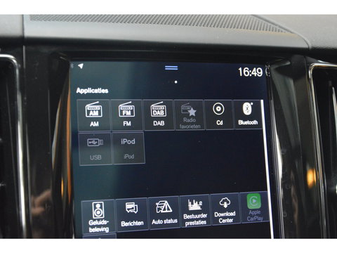 Volvo XC60 T5 R-Design | Bowers & Wilkins | Panoramadak | Trekhaak | Stoel + Stuur Verwarmd | Camera | Dealer Onderhouden |
