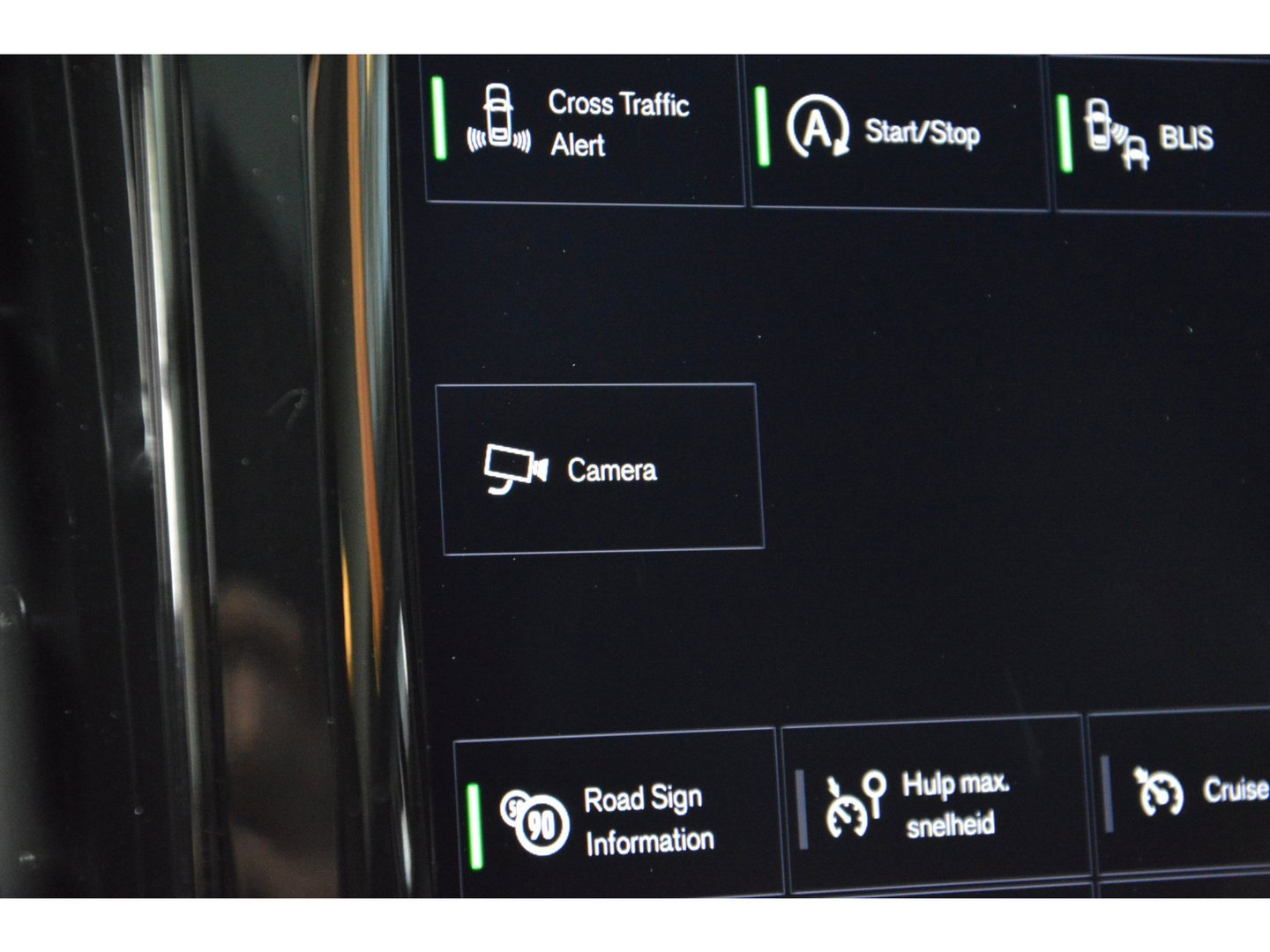 Volvo XC60 T5 R-Design | Bowers & Wilkins | Panoramadak | Trekhaak | Stoel + Stuur Verwarmd | Camera | Dealer Onderhouden |