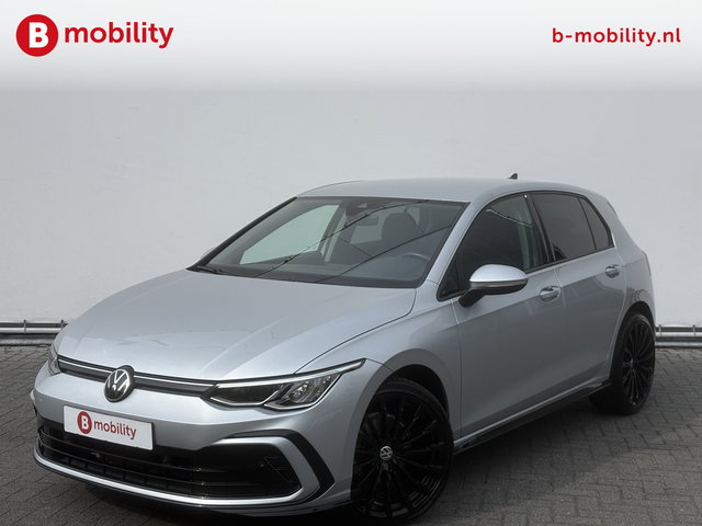 Volkswagen Golf - 1.5 TSI Highline Trekhaak Achteruitrijcamera | Stoel/Stuurverwarming | Navigatie | DAB Audio | Apple CarPlay