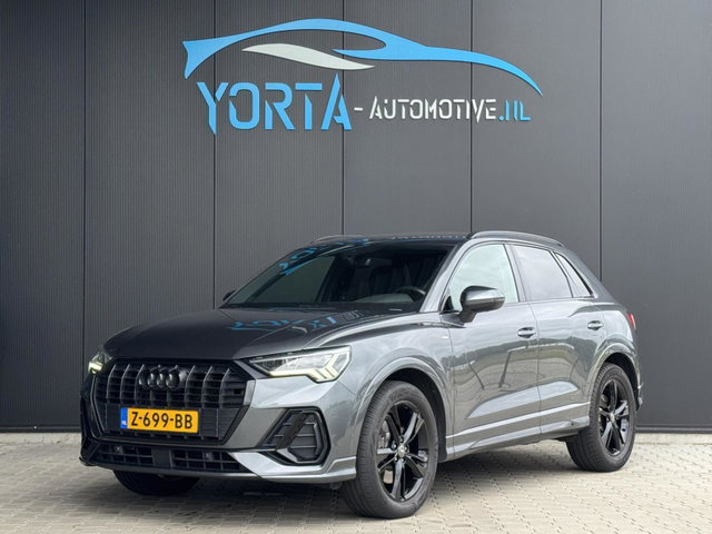 Audi Q3 - 40 TFSI Quattro 3x S Line DIGI DASH*BLACK OPTIC*MATRIX