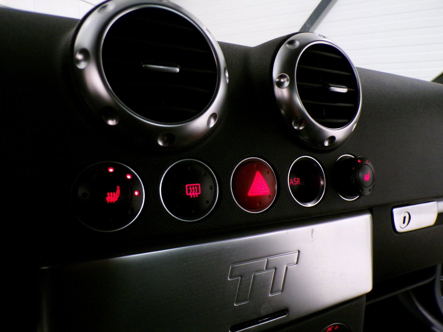 Audi TT 1.8 5V Turbo 180PK "Origineel NL!" Leer Stoelverwarming 17"BBS Bluetooth Schroefset Youngtimer "Zeer nette auto!"