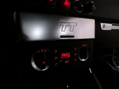 Audi TT 1.8 5V Turbo 180PK "Origineel NL!" Leer Stoelverwarming 17"BBS Bluetooth Schroefset Youngtimer "Zeer nette auto!"
