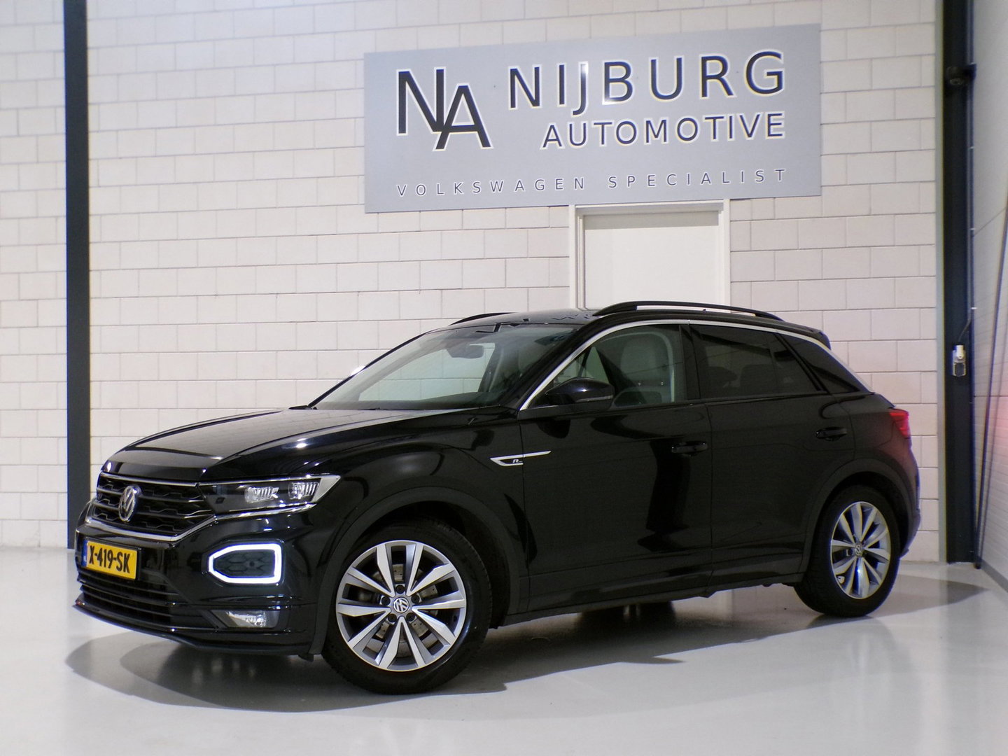 Volkswagen T-Roc 1.0 TSI R-Line Sport Apple-Carplay Full-LED Stoelverwarming Leer Parkeersensoren Adaptive-cruise Android-Auto