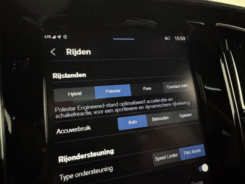 Volvo V60 2.0 T8 Plug-in hybrid AWD Polestar Engineered B&W