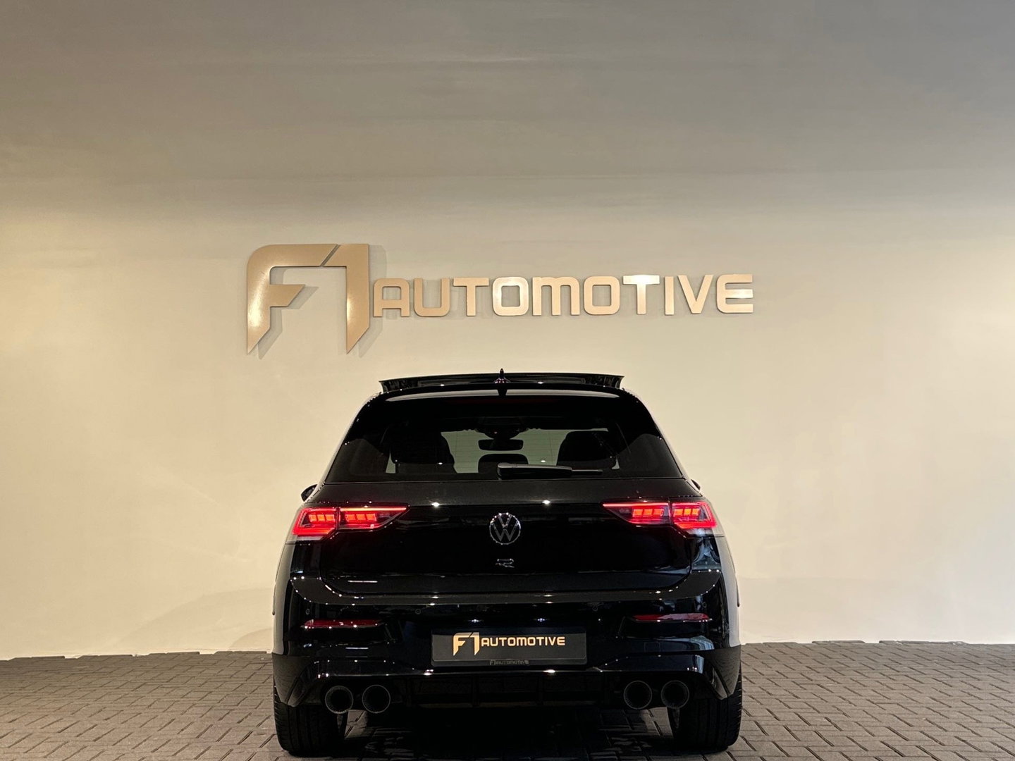 Volkswagen Golf 2.0 TSI 4M R Performance Pano|Akra|IQ|Drift