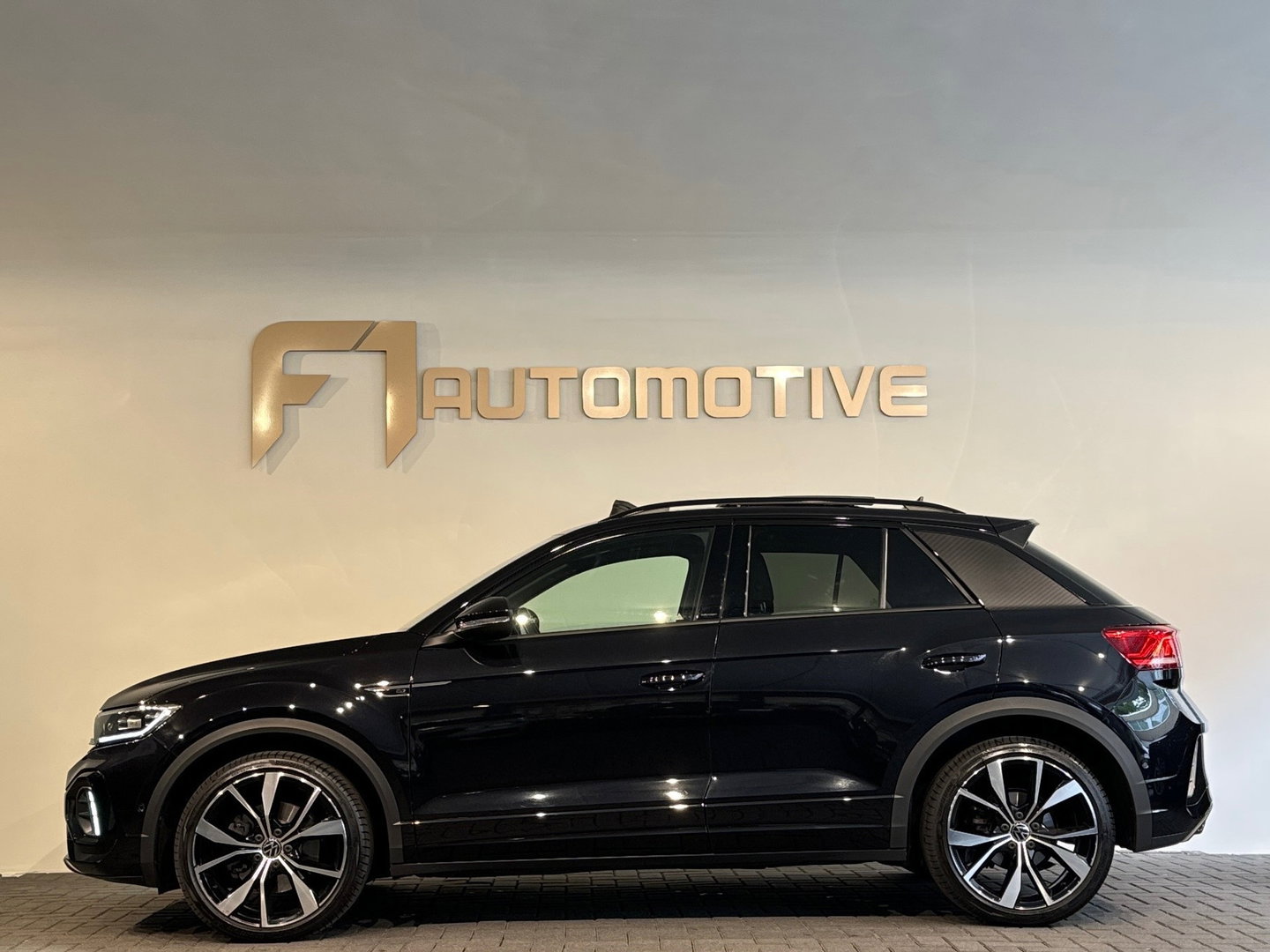Volkswagen T-Roc 2.0 TSI 4Motion R-Line Business+ Pano|Keyless