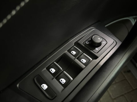 Volkswagen T-Roc 2.0 TSI 4Motion R-Line Business+ Pano|Keyless