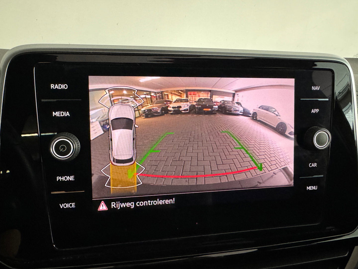 Volkswagen T-Roc 2.0 TSI 4Motion R-Line Business+ Pano|Keyless