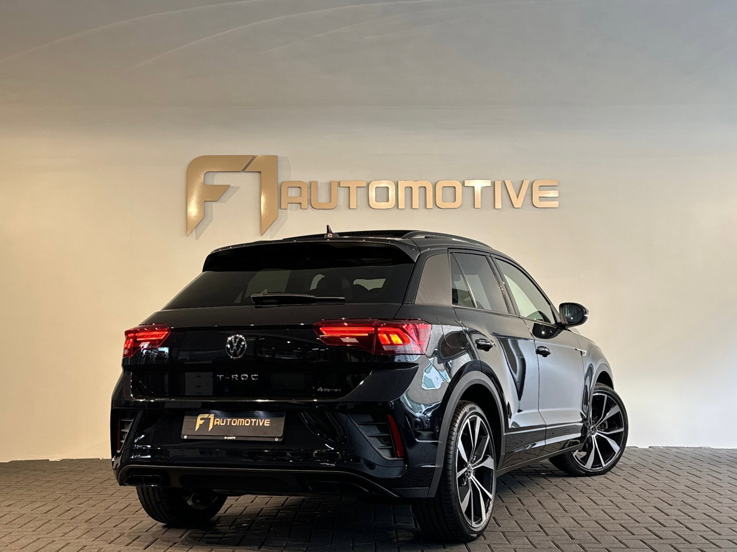 Volkswagen T-Roc 2.0 TSI 4Motion R-Line Business+ Pano|Keyless