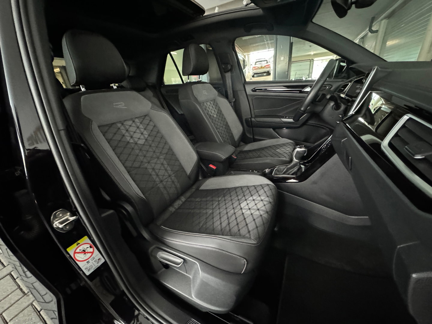 Volkswagen T-Roc 2.0 TSI 4Motion R-Line Business+ Pano|Keyless