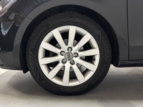 Audi A1 Sportback 1.2 TFSI Sport Navi Cruise Airco NAP