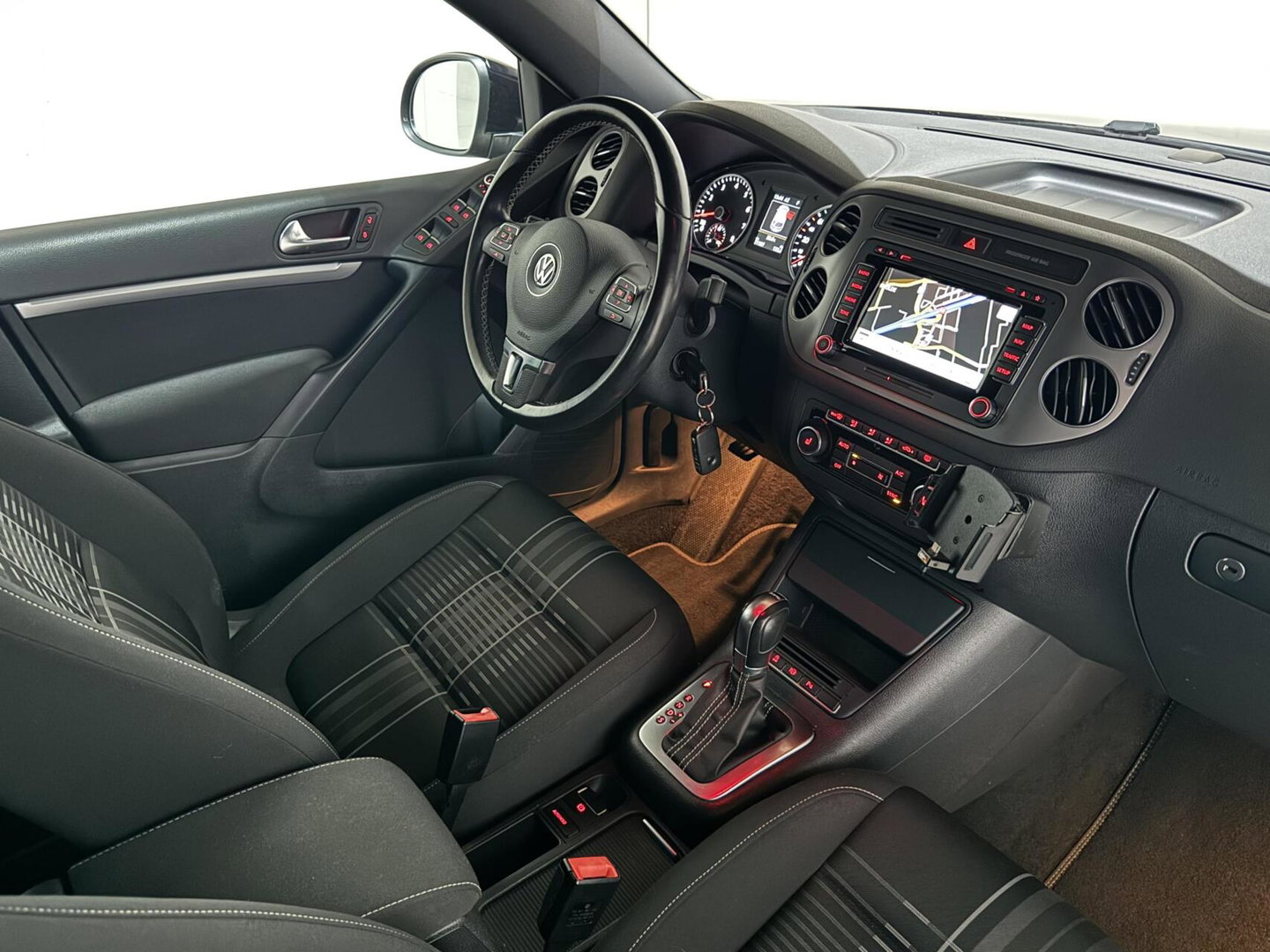 Volkswagen Tiguan 1.4 TSI Sport&Style DSG Navi Cruise Camera Trekh.