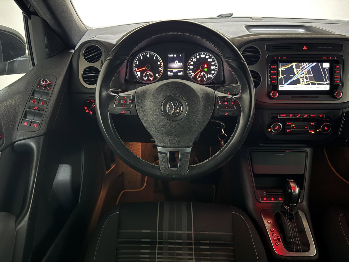 Volkswagen Tiguan 1.4 TSI Sport&Style DSG Navi Cruise Camera Trekh.