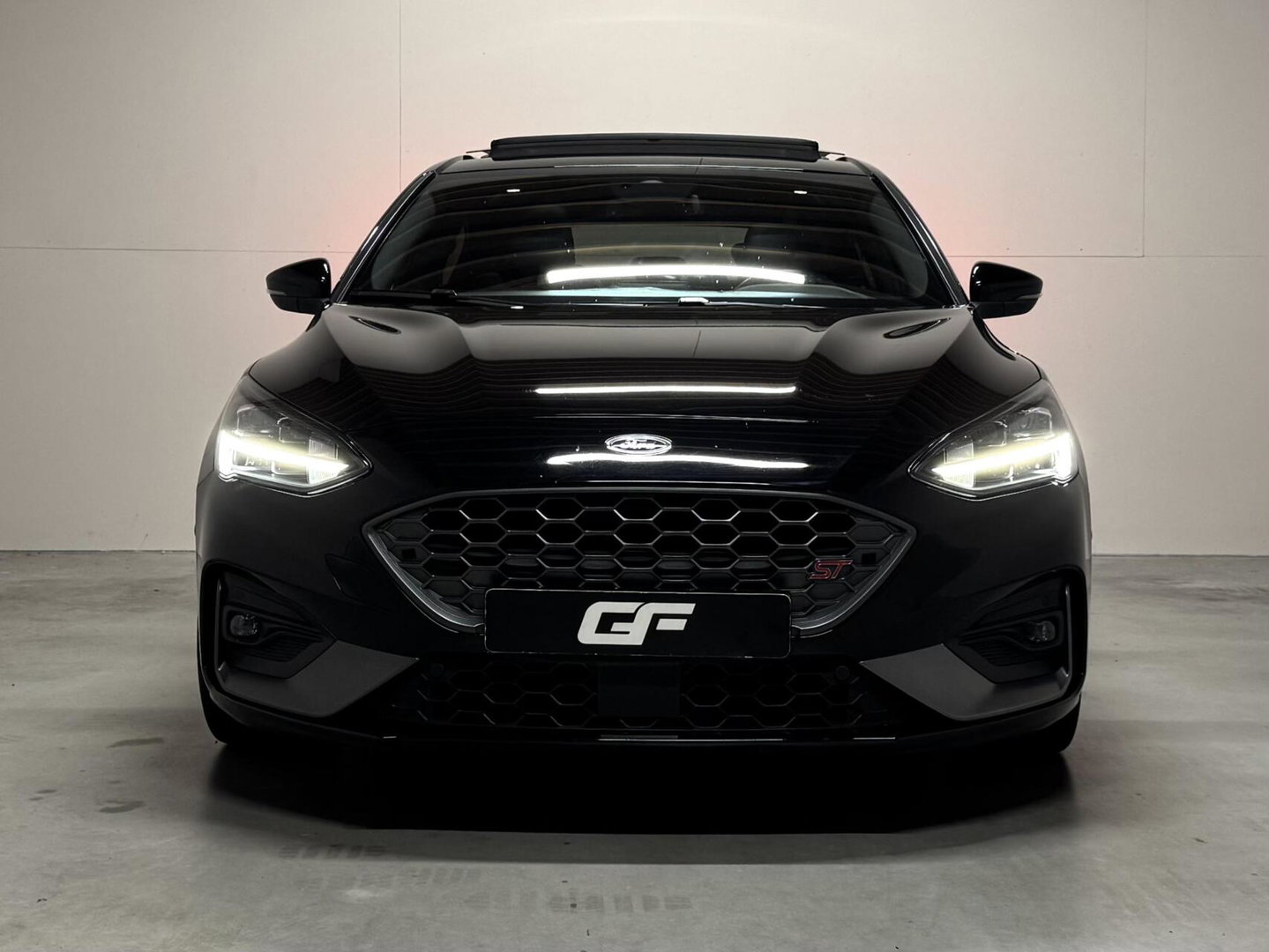 Ford Focus 2.3 EcoBoost ST-3 Pano Camera Recaro Navi Stoelv