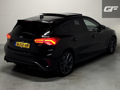 Ford Focus 2.3 EcoBoost ST-3 Pano Camera Recaro Navi Stoelv