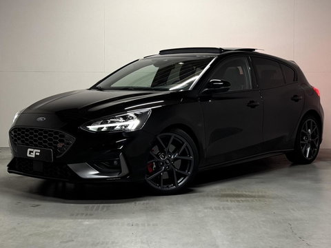 Ford Focus 2.3 EcoBoost ST-3 Pano Camera Recaro Navi Stoelv