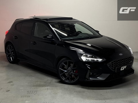 Ford Focus 2.3 EcoBoost ST-3 Pano Camera Recaro Navi Stoelv