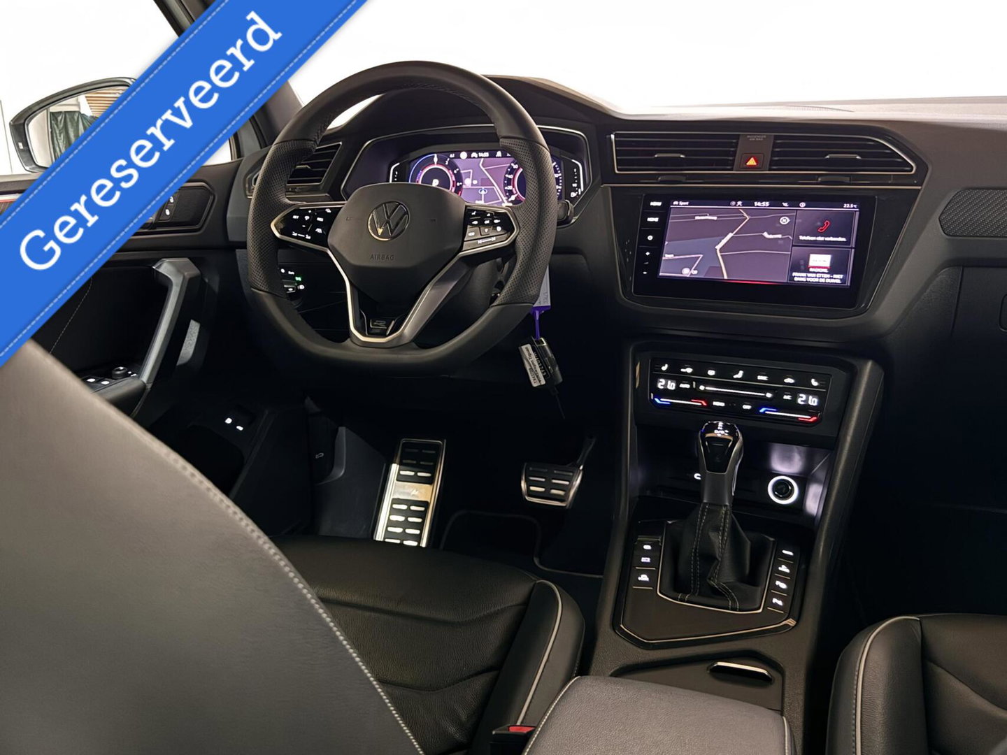 Volkswagen Tiguan 1.4 TSI eHybrid R-Line Pano Leer Sfeer Trekh. Carplay